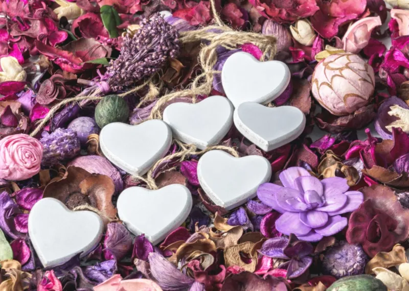 Love - White Hearts