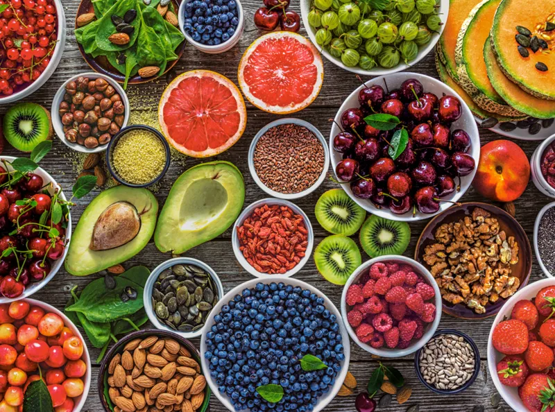 Table Pleine de Super Aliments