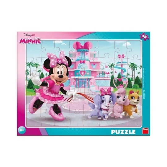 Minnie avec des Chiots
